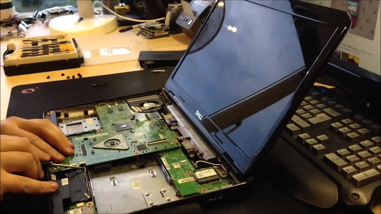 Dell Laptop Tamiri ve Yedek Parça Merkezi